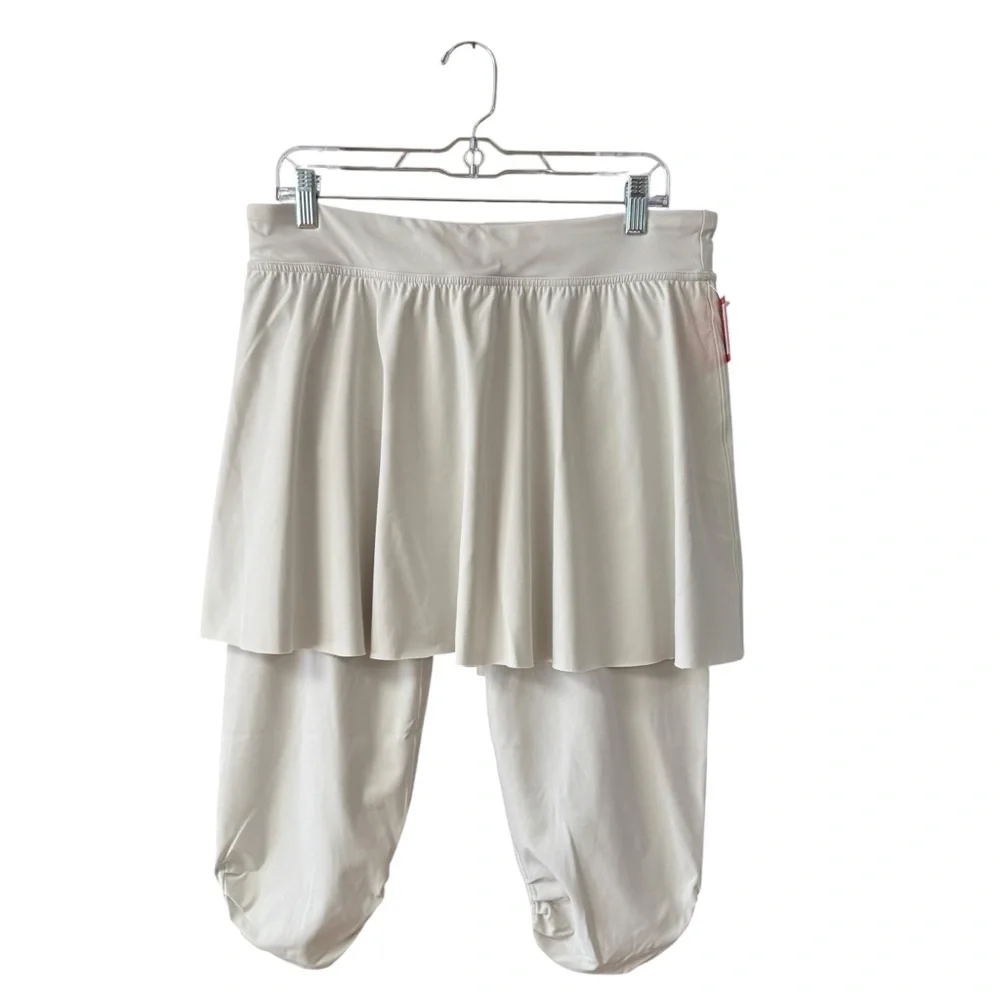 NEW SPANX Booty‎ Boost Skirt Around Knee Plus Size 1X White Cloud Sporty Workout